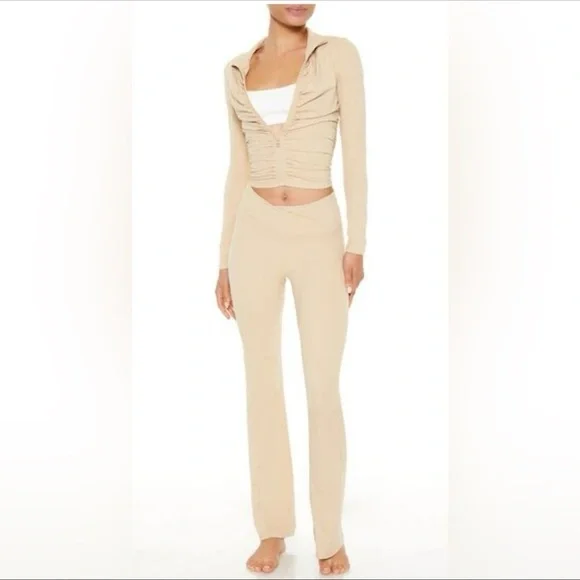 Forever 21 Active Leggings L Desert Sand
Beige NWT - Picture 4 of 11